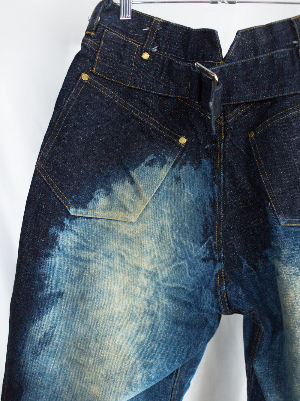 Les Six SS26 Blown Off Battle Jeans