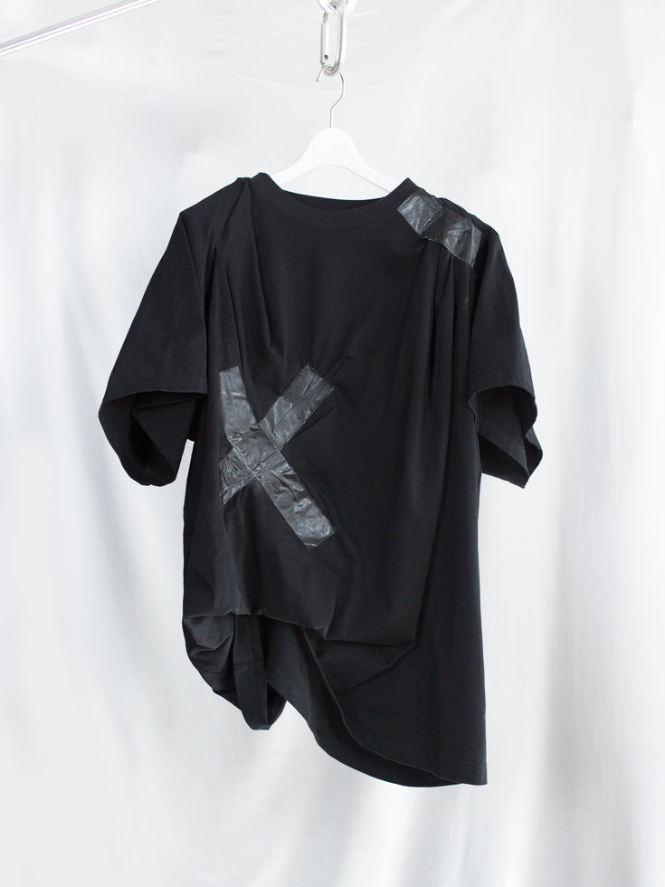 Les Six SS26 Kaos Tape Tee
