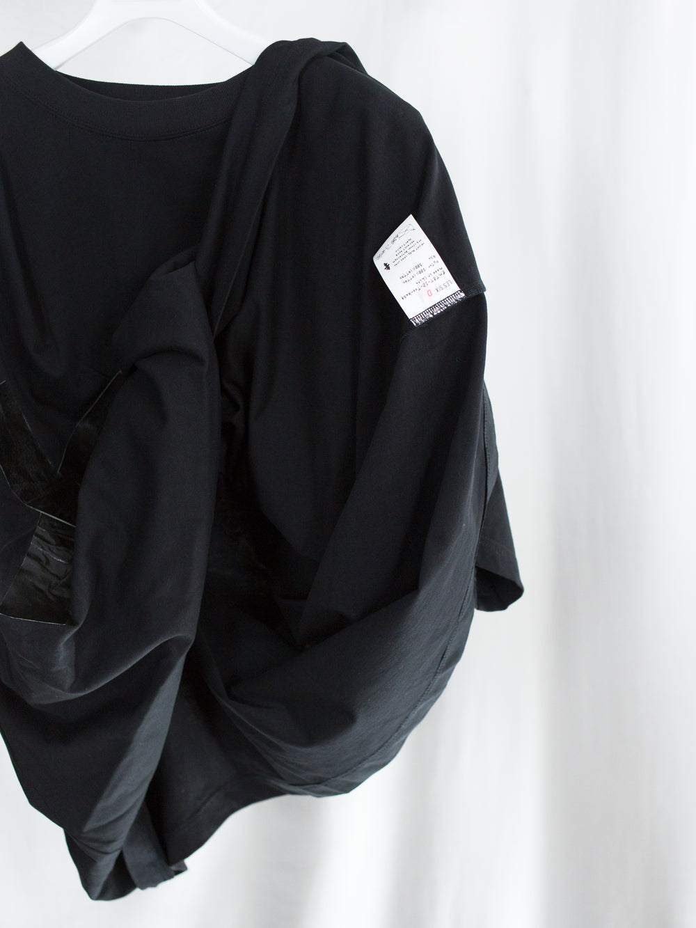 Les Six SS26 Kaos Tape Tee