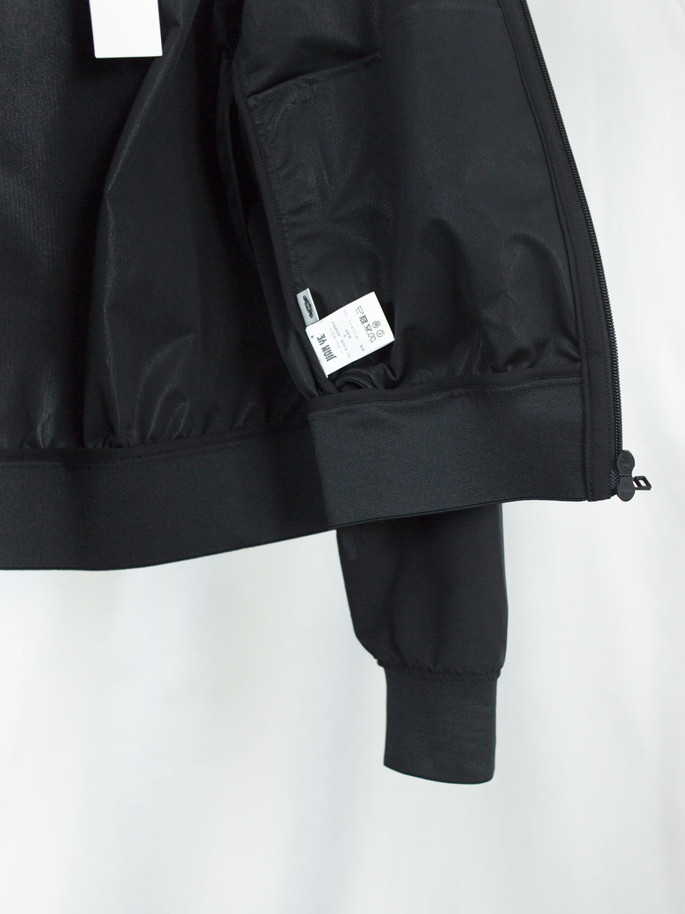 Jian Ye SS26 Waterproof Guai Blouson