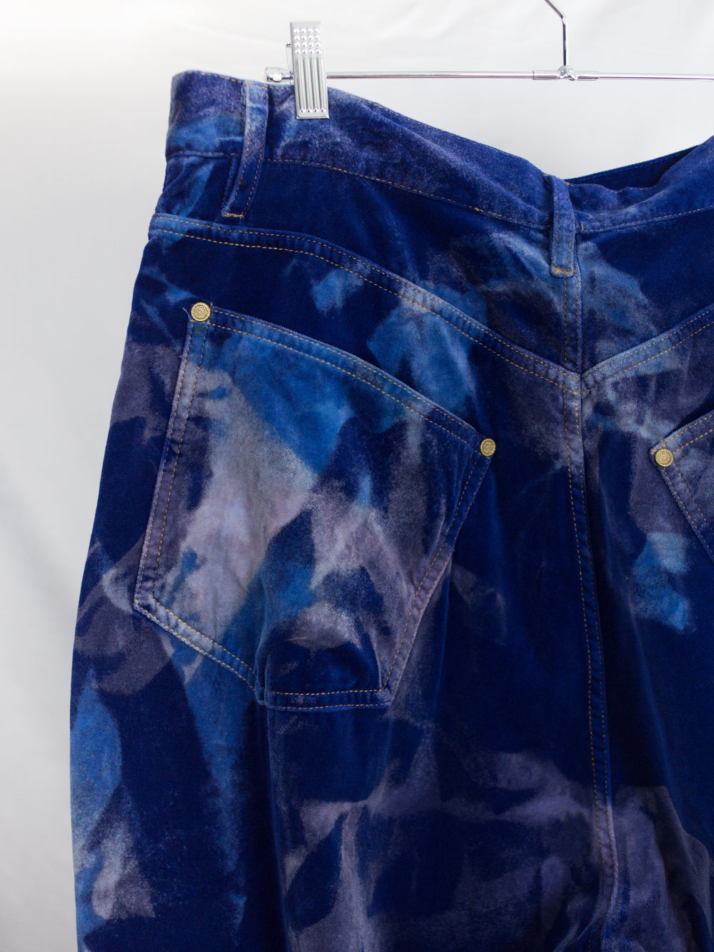 Les Six AW26 Aged Velvet Jeans