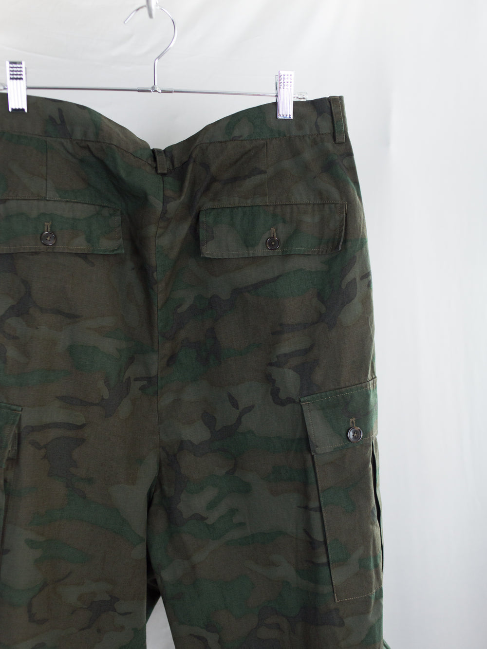 Les Six AW26 Low Crotch Camo Cargos