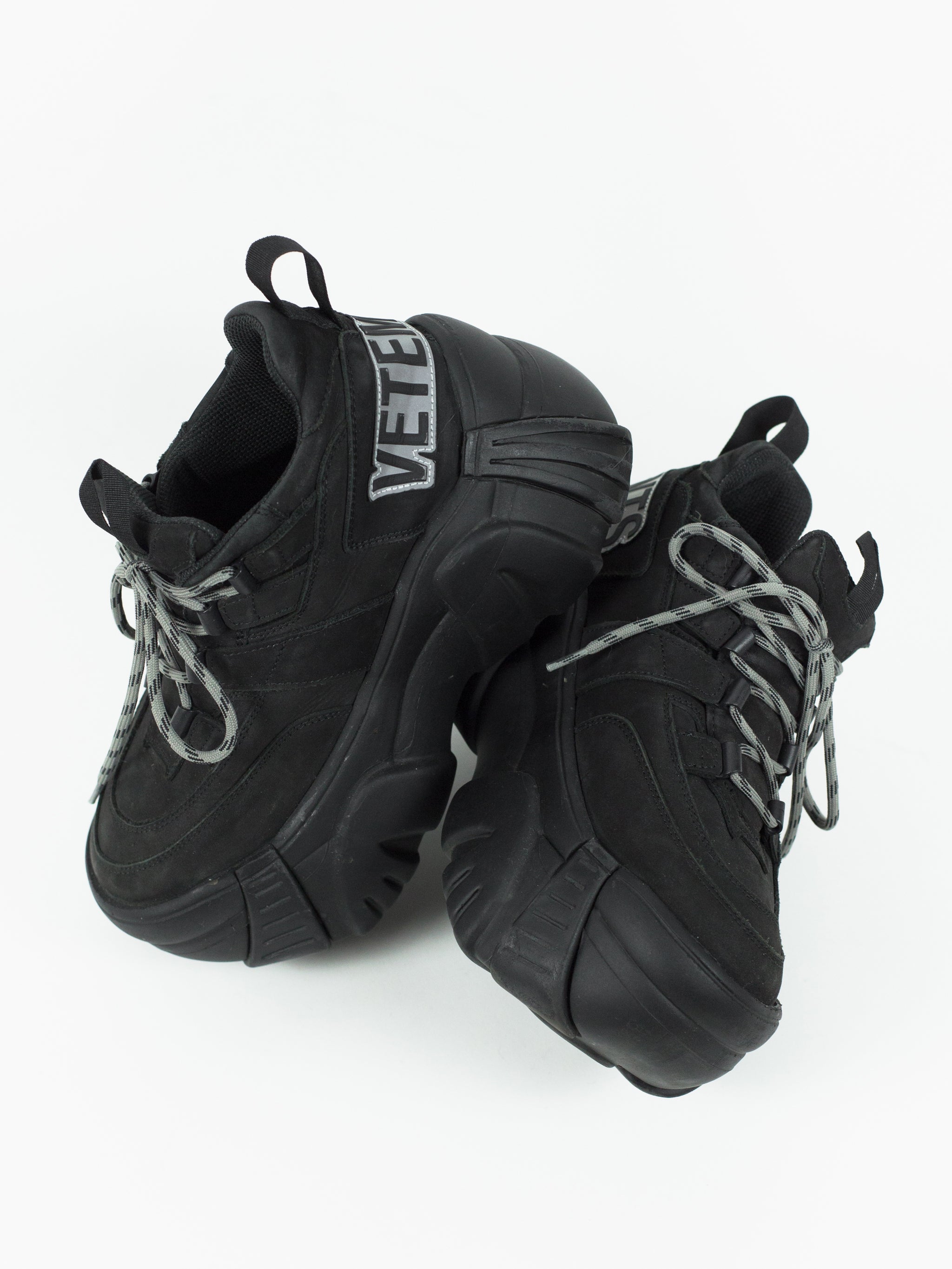 Vetements AW18 SWEAR Nubuck Platform Sneakers – HUIBEN