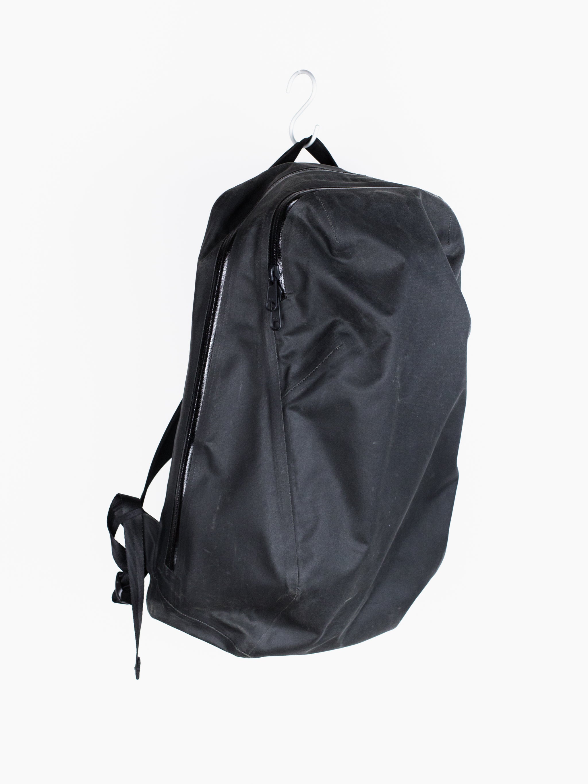 訳あり 【美品・匿名配送】ARC'TERYX VEILANCE Nomin Pack リュック ...