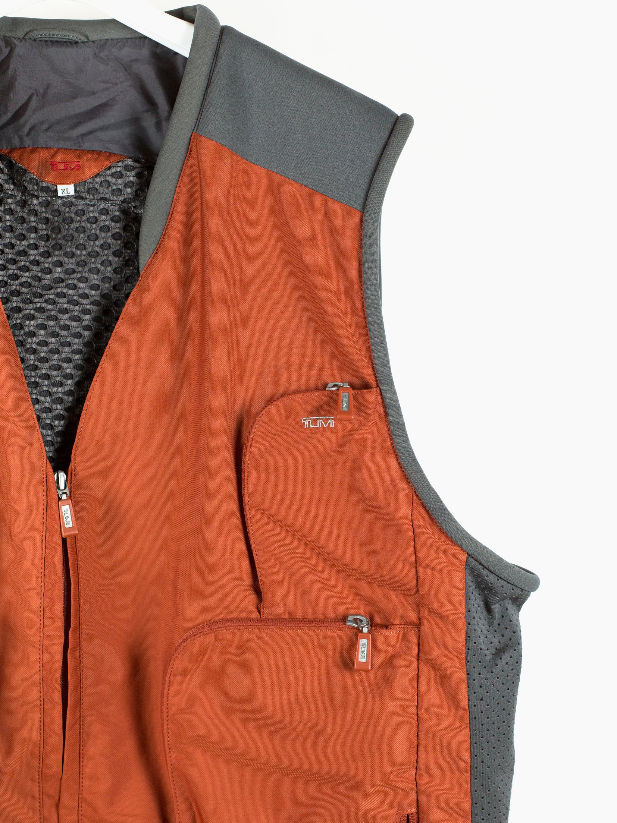 Tumi Vintage Rust Travel Vest – HUIBEN